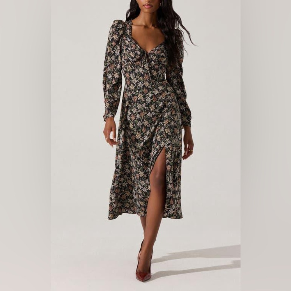 ASTR The Label Floral Puff Long Sleeve Midi Dress